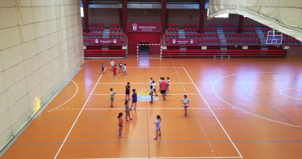 Baloncesto en el polideportivo